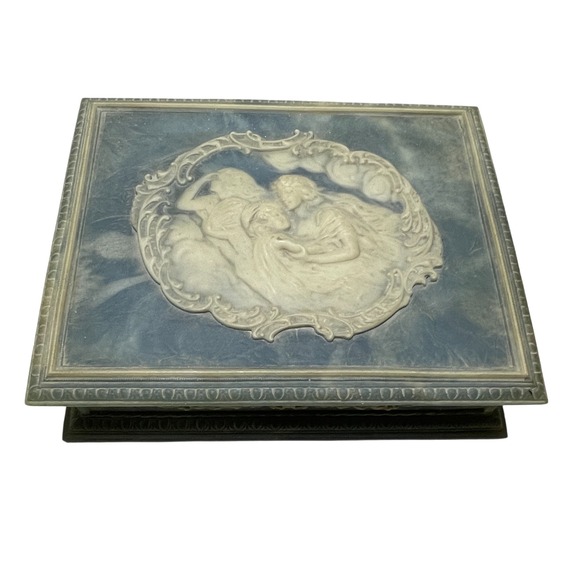 Incolay Vintage Jewelry Box Made of‎ Incolay Stone Hand Crafted 10 x 8 x 2 1/2